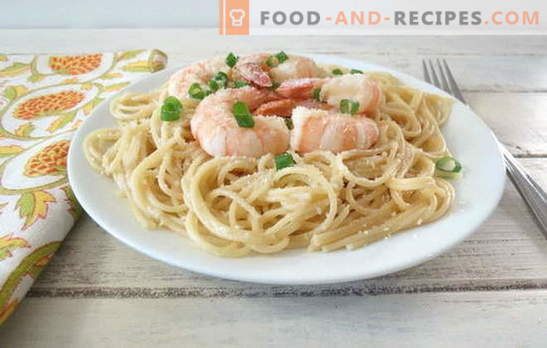 Spaghetti z krewetkami - danie, które chcieliby Włosi! Najlepsze przepisy na spaghetti z krewetkami i sosami