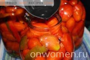 Marynowane pomidory z papryką
