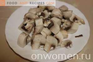 Wątróbki z kurczaka z ziemniakami i grzybami w wolnej kuchence
