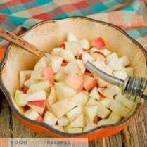 Gulasz warzywny z jabłkami na zimę jest niezwykły i bardzo smaczny